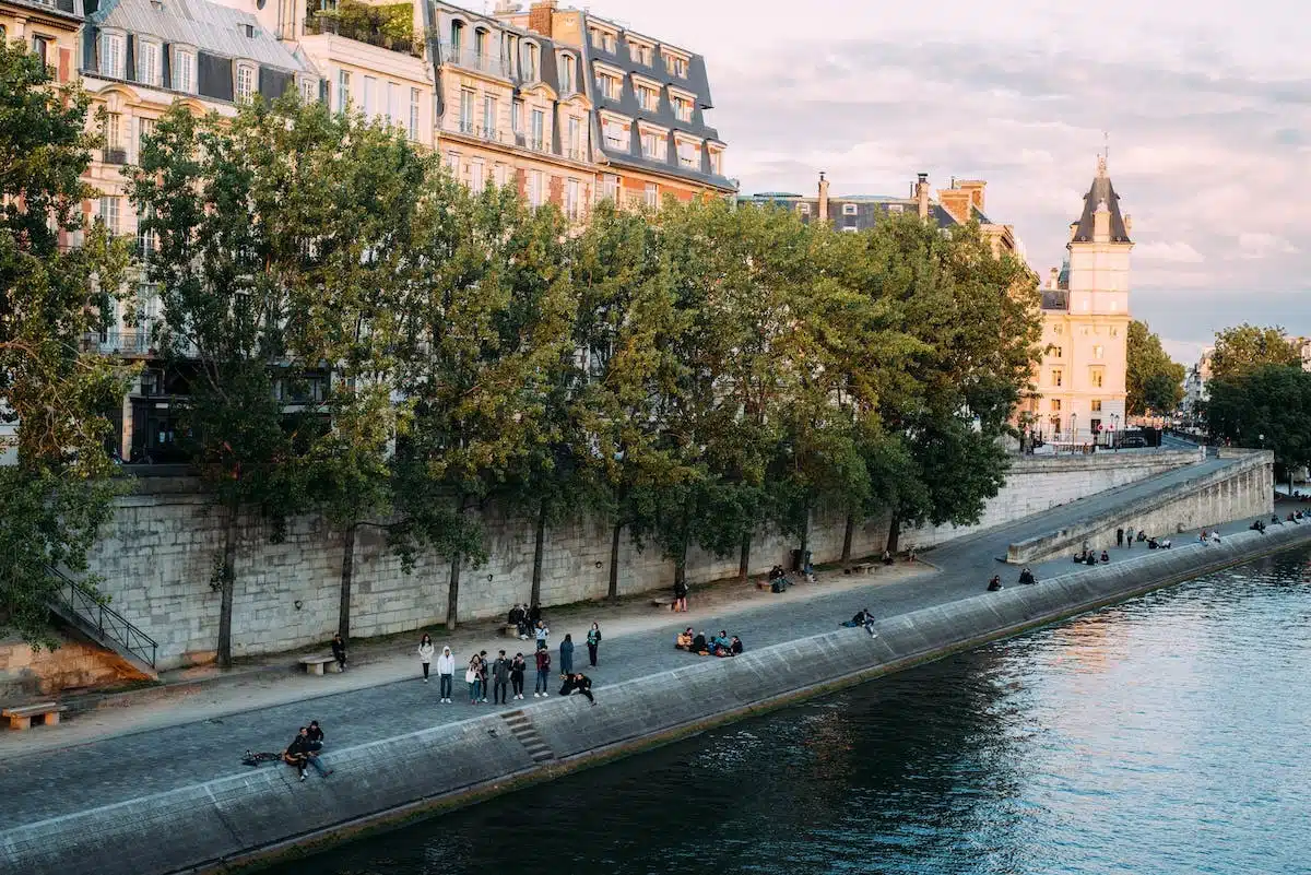 Comment accéder facilement à son compte en ligne en Île-de-France